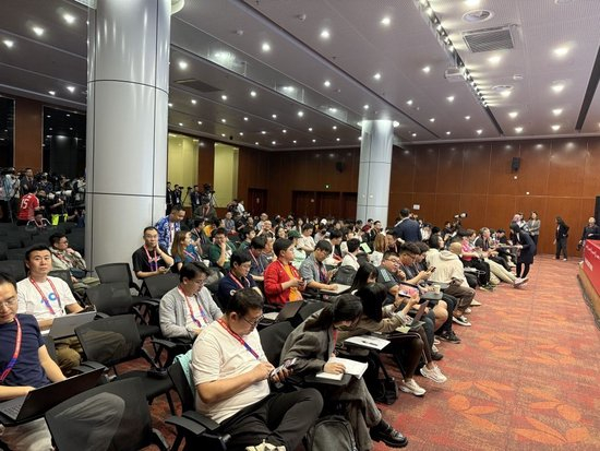 必一运动展示图片
